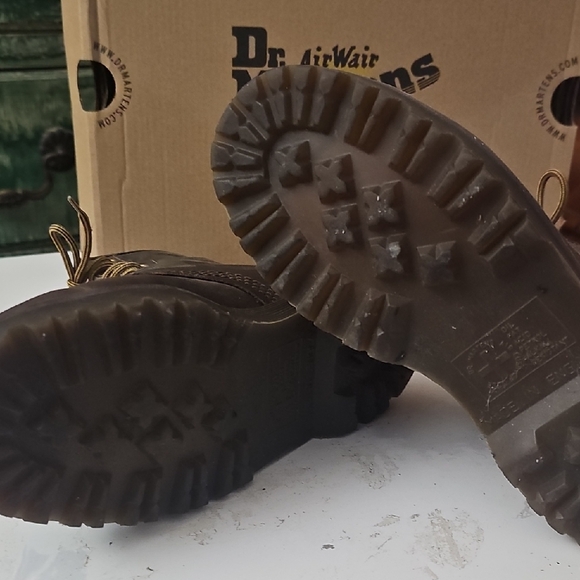 Dr. Martens Dark Brown Lace-Up Oiled Boots - Picture 9 of 9